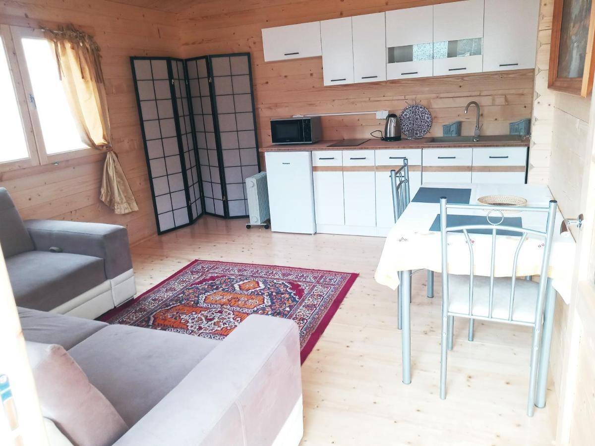 Domek Letniskowy Jolcia Ujazdowo المظهر الخارجي الصورة